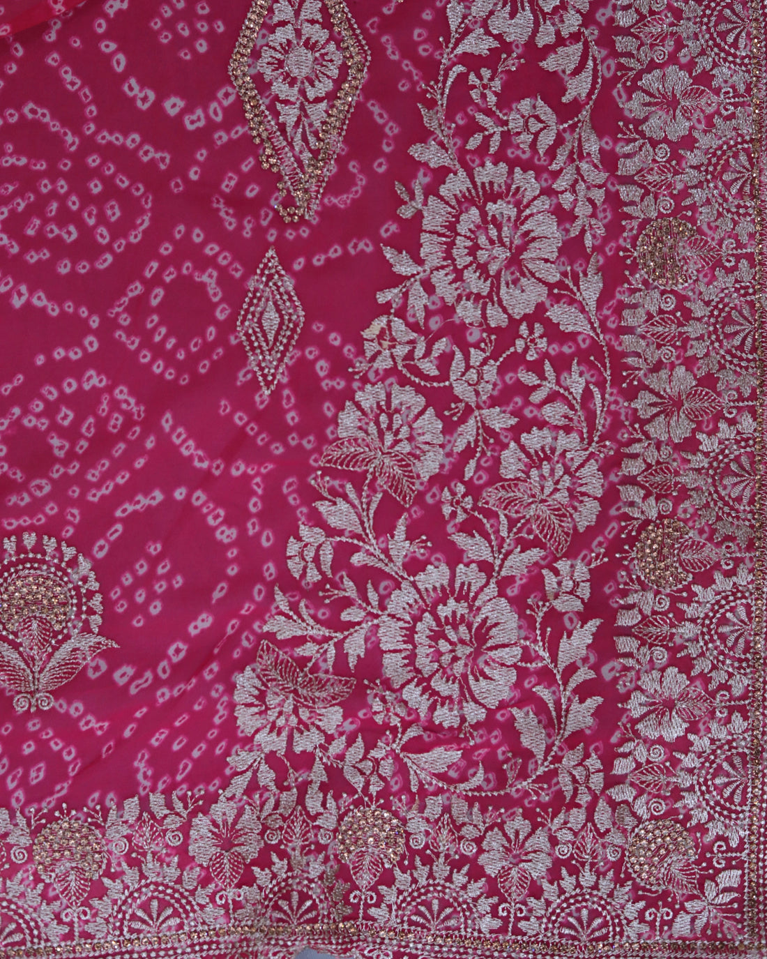 ISHNA Pink Bandhani Saree With Flower Border and Stone Work