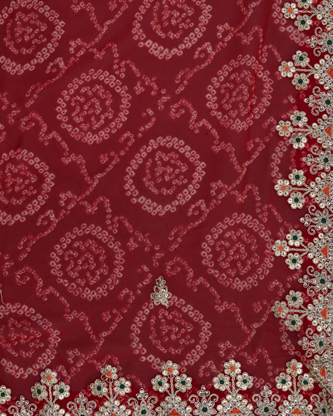 ISHNA Red Bandhani Saree With 3 Flower Border and Theard Work