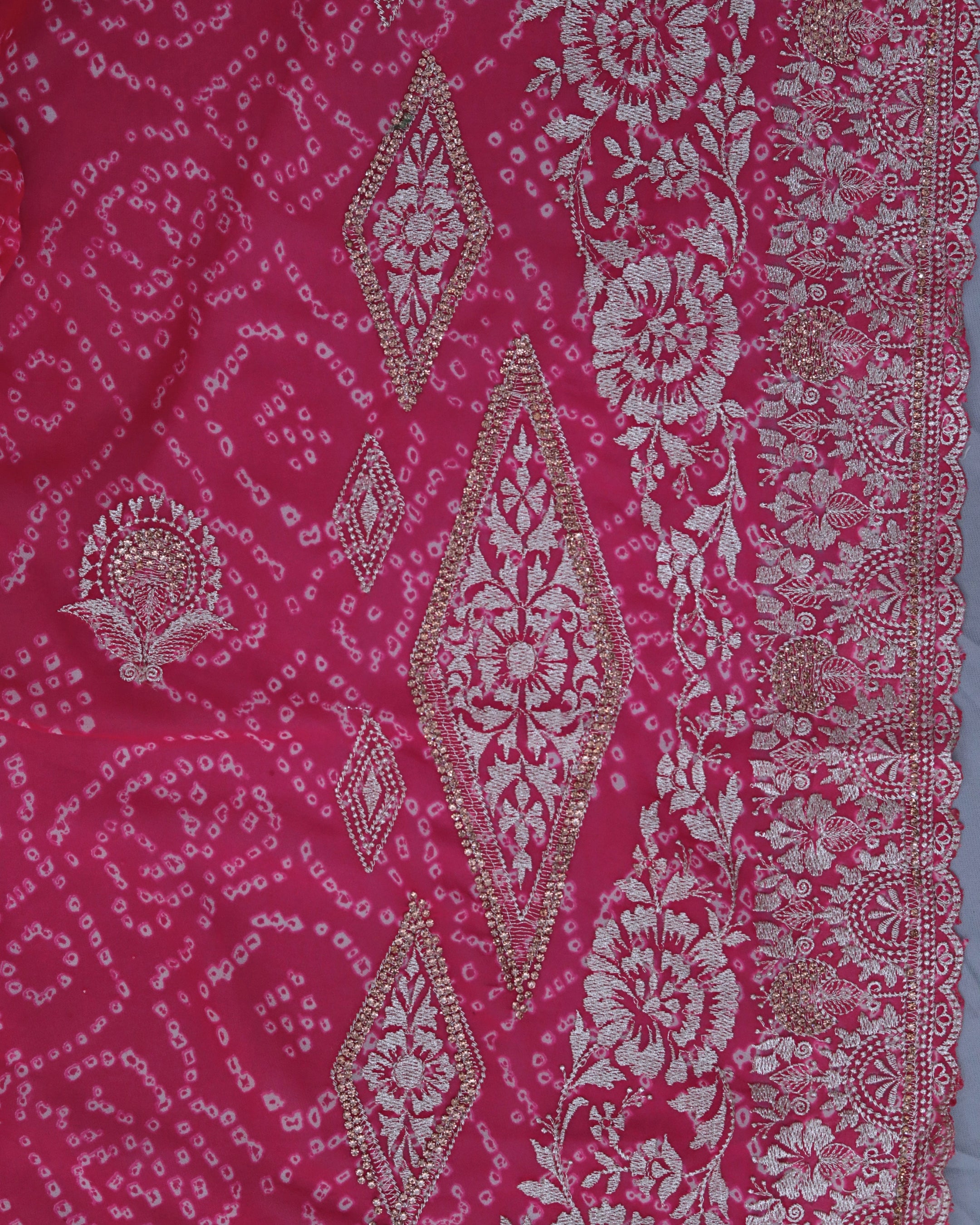 ISHNA Pink Bandhani Saree With Flower Border and Stone Work