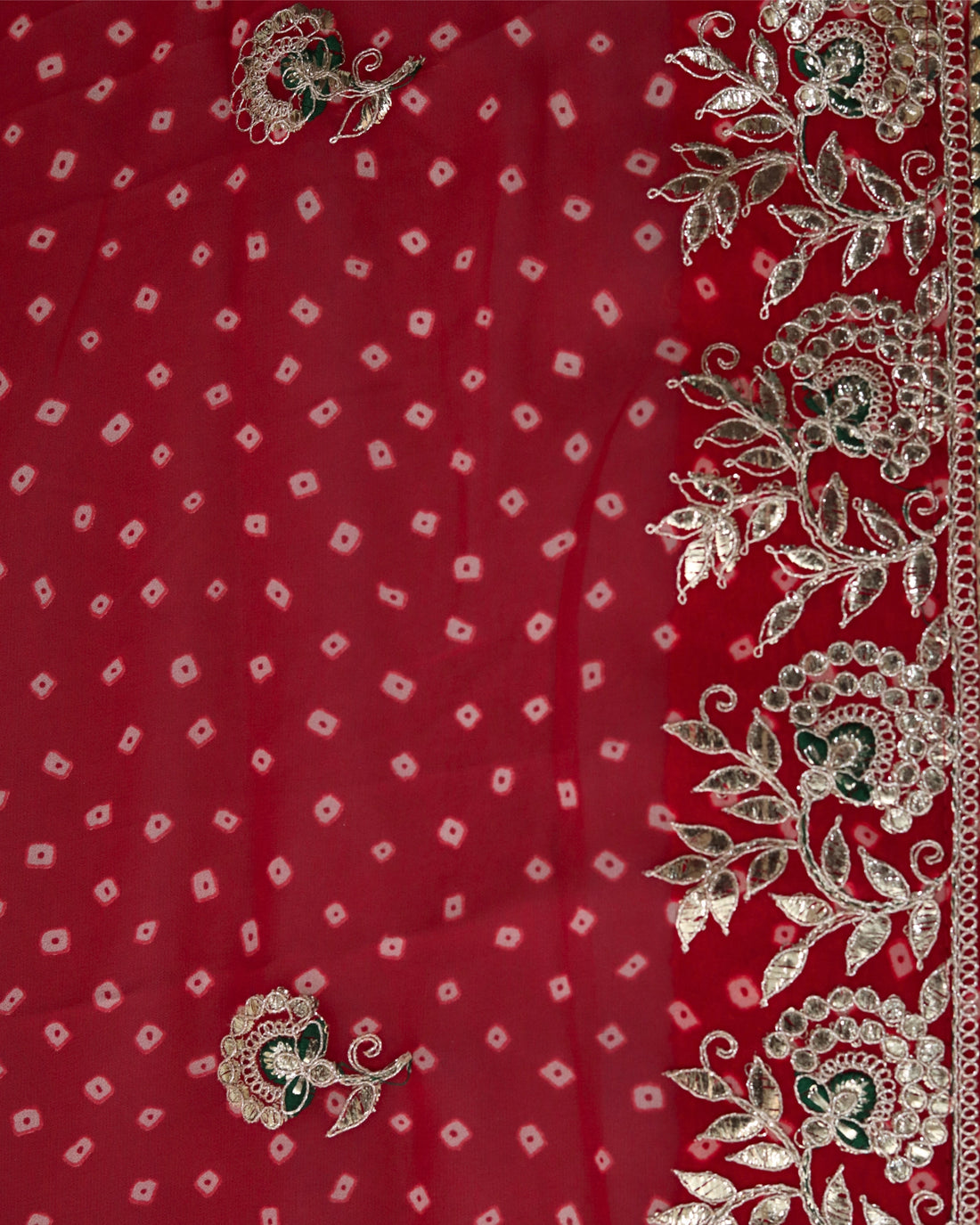 ISHNA Red Bandhani Saree With Floral Butti Border