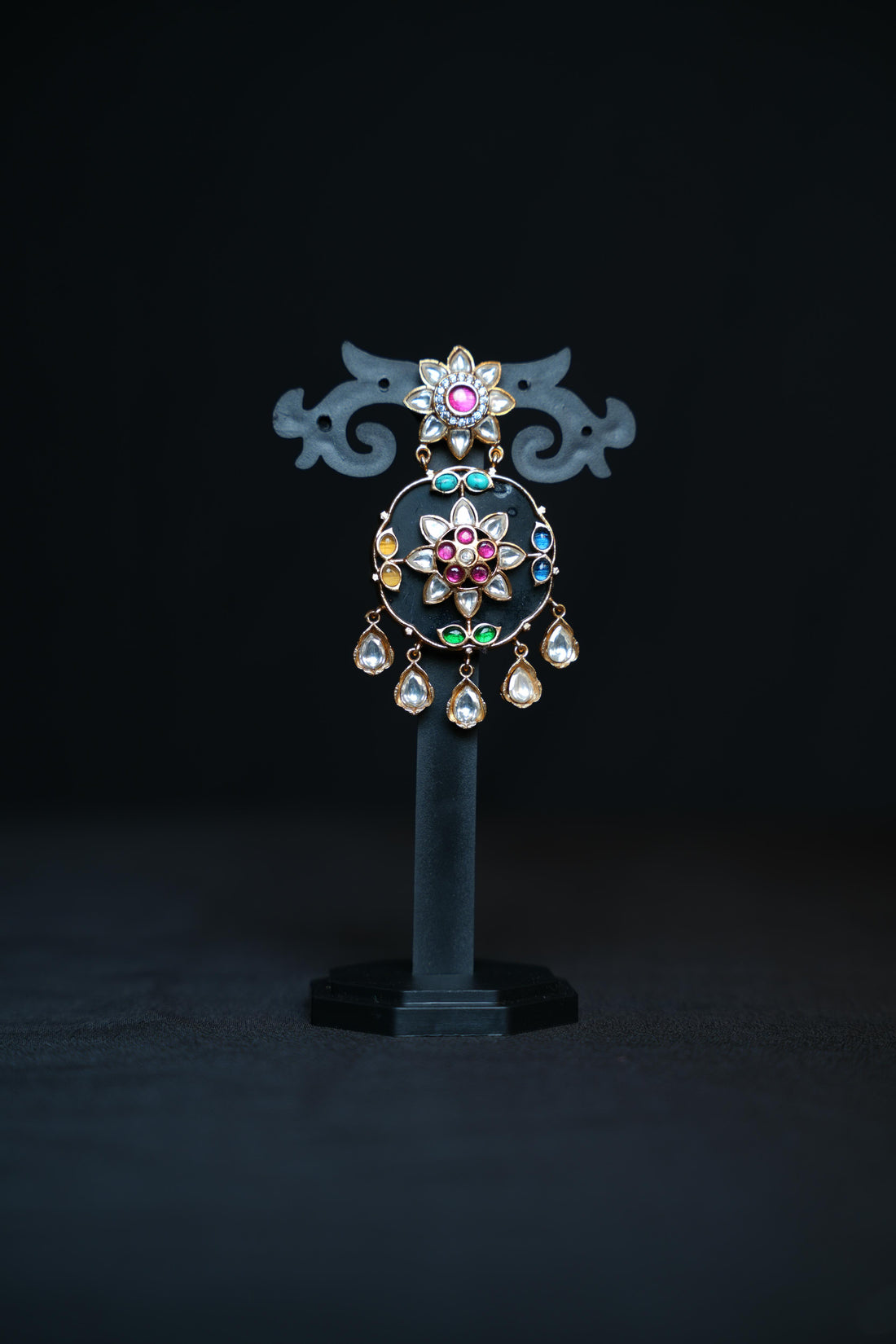 Regal Jade Oval Kundan Earrings