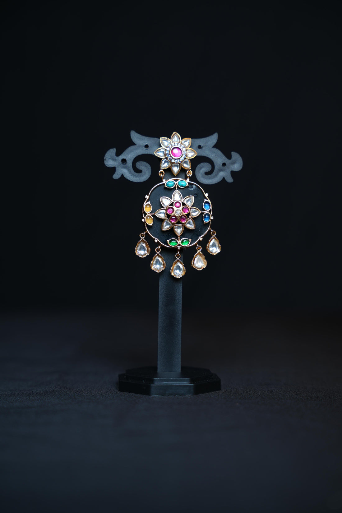 Regal Jade Oval Kundan Earrings