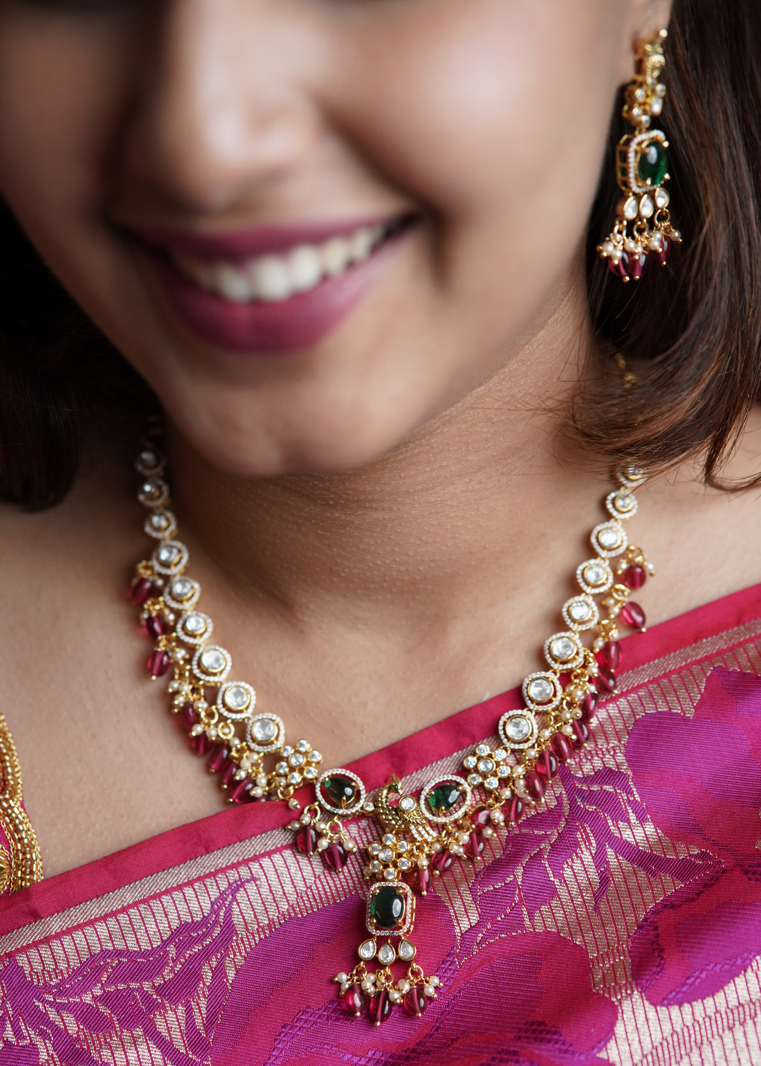 ISHNA Nithyashree Kundan Neck Set