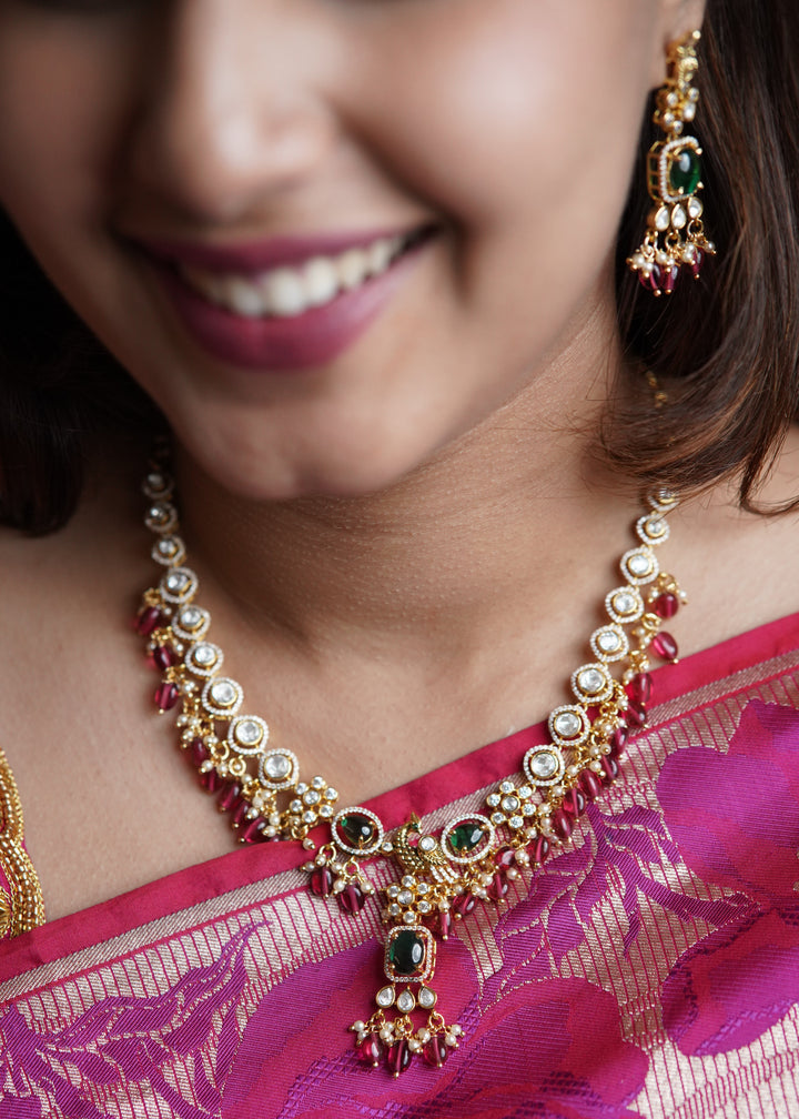 ISHNA Nithyashree Kundan Neck Set