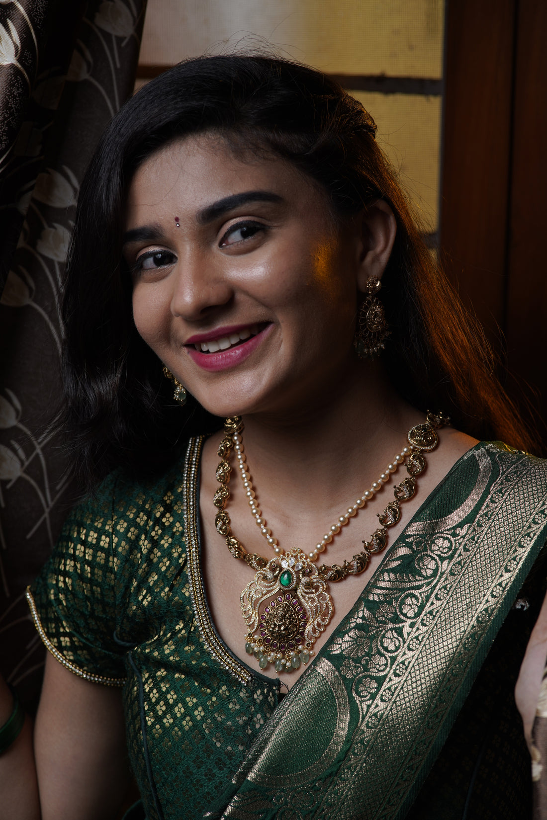 Royal Dvijala Haaram Set