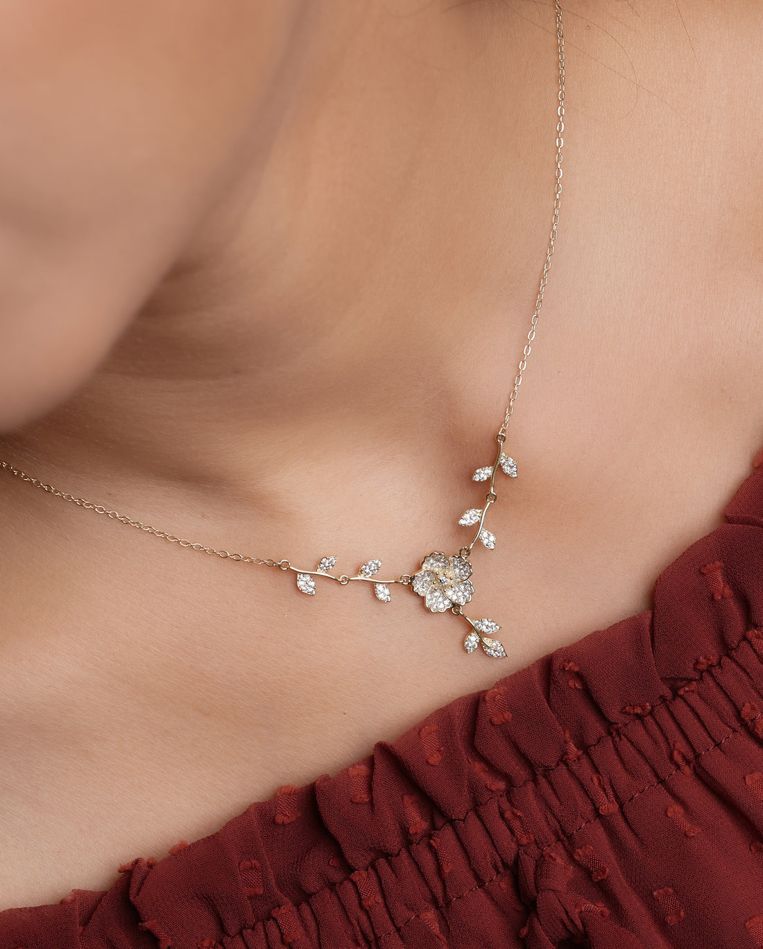92.5 Silver Ishna Golden Blossom Vine chain