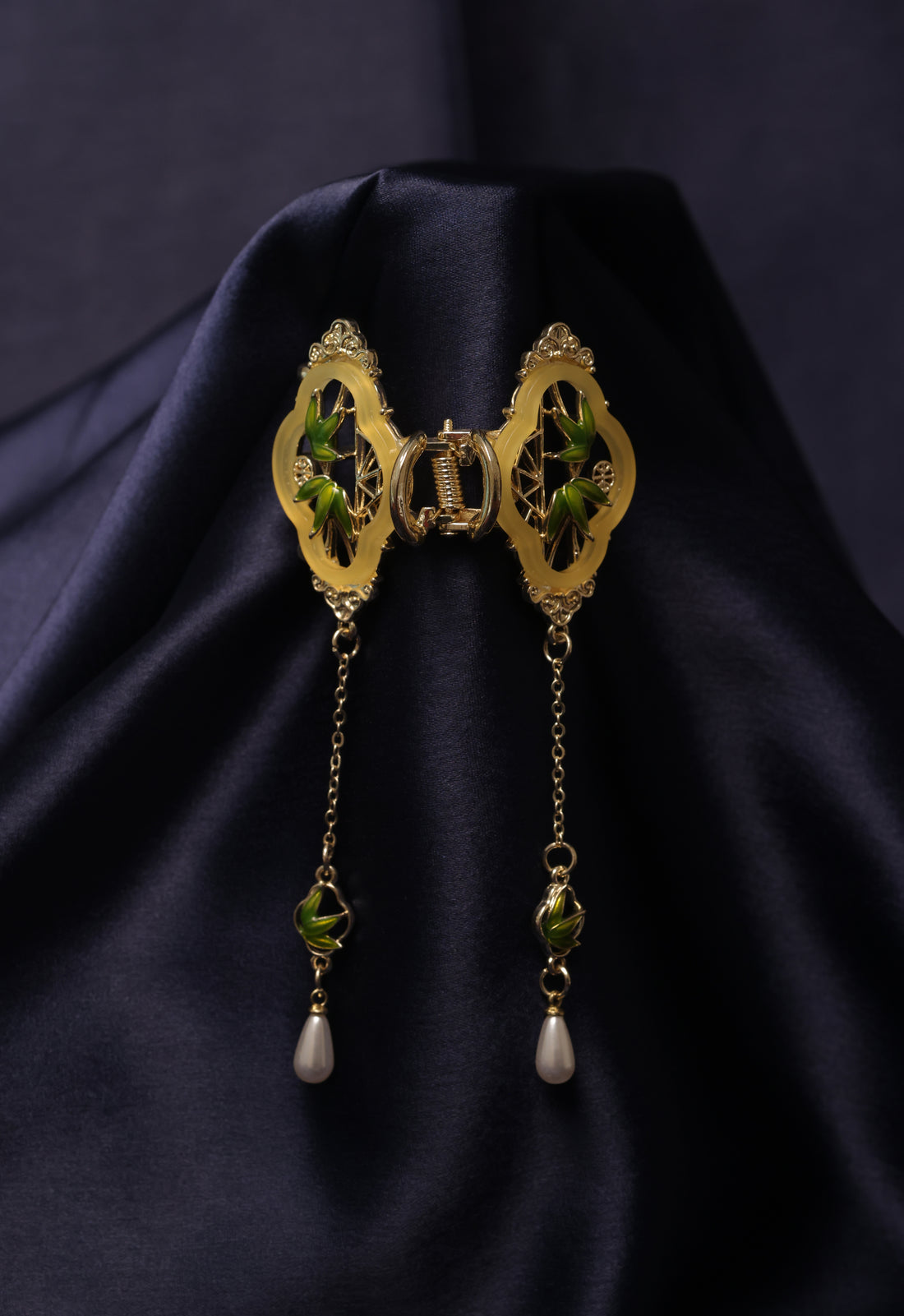Baroque Bow Tassel Hair Clutcher