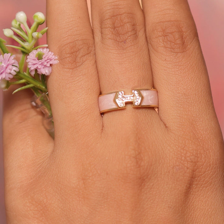Ishna Tiny Bow Ring