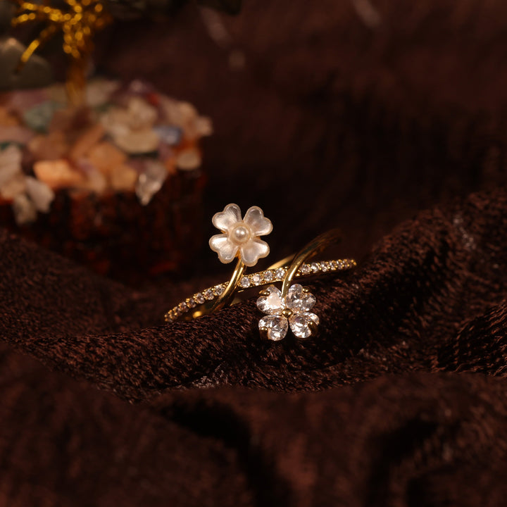 Ishna Flower Ring
