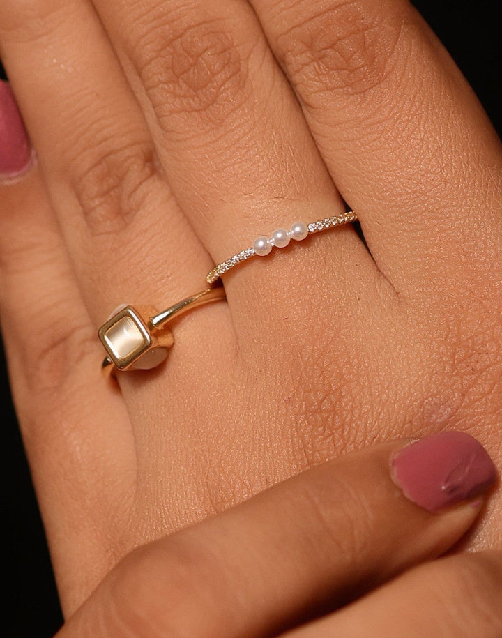 Ishna Square And Scallop Rings