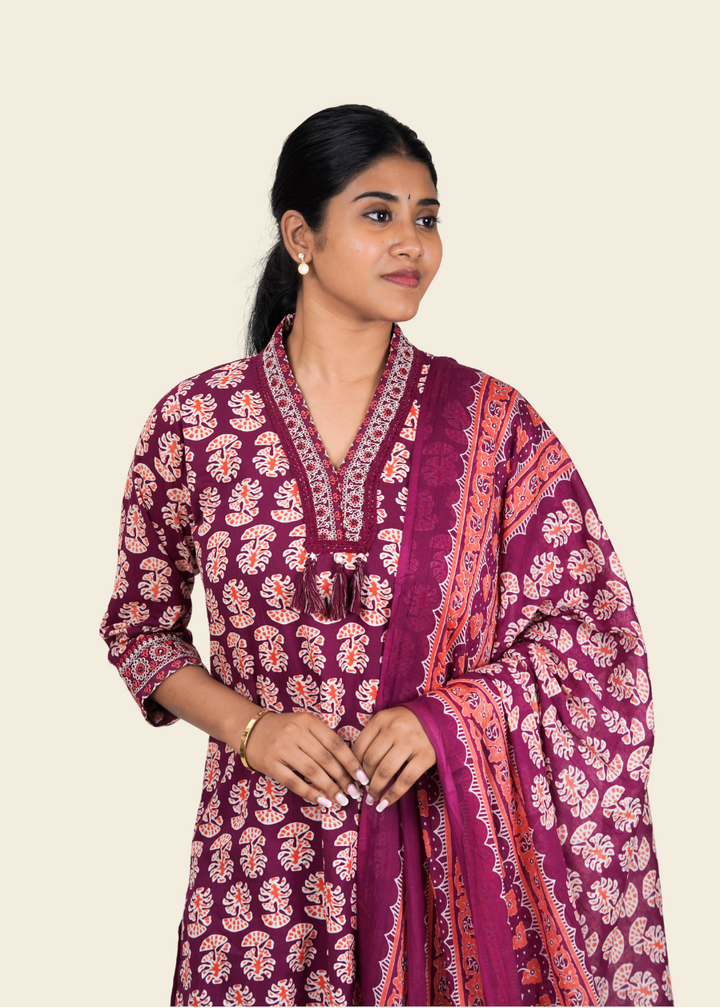 ISHNA Maroon Heritage Print Kurti Set